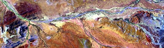 A 2.5km wide strip of HyMap imagery from the Willouran ranges in South Australia